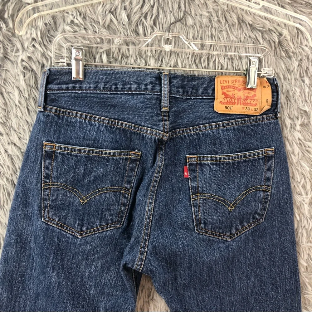 Levis Jeans 501 Vintage Buttonfly Mens 30 Straight Leg